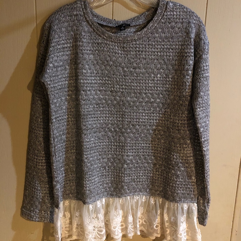 Gray Sweater With Cream Lace End